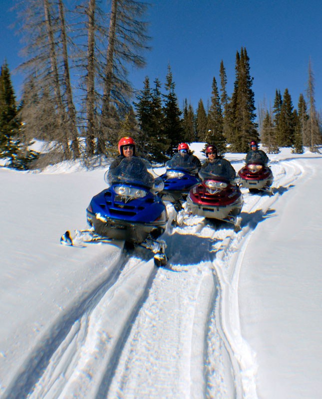 snowmobile tours minocqua wi